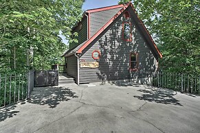 Furnished Deck & Grill: Rustic Pigeon Forge Cabin