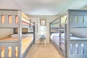 Half-mi to Marina: Pet-friendly Disney Home