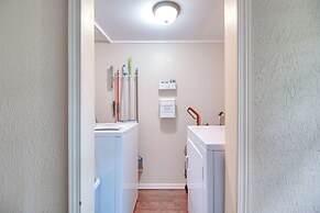 Half-mi to Marina: Pet-friendly Disney Home