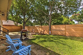 'gigi's Place' w/ Fire Pit, Half-mile to Dtwn