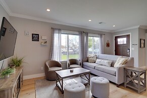 Sun-soaked Livermore Gem With Patio & Fire Pit!