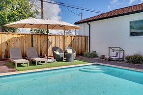 Sun-soaked Livermore Gem With Patio & Fire Pit!