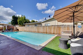 Sun-soaked Livermore Gem With Patio & Fire Pit!