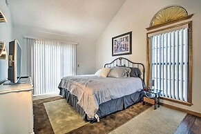 Shawnee Condo < 10 Mi to Downtown Kansas City!
