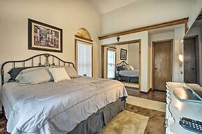 Shawnee Condo < 10 Mi to Downtown Kansas City!