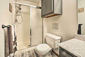 Shawnee Condo < 10 Mi to Downtown Kansas City!