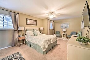 Bright and Breezy Condo, 2 Mi to Whitecap Beach!