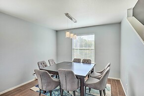 Spacious + Sunny Austin Home ~ 12 Mi to Dtwn!