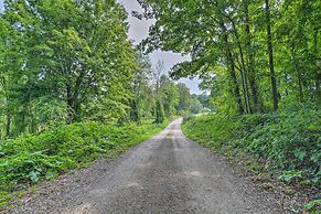Modern Arcadia Farmhouse on 80 Acres w/ Fire Pit!