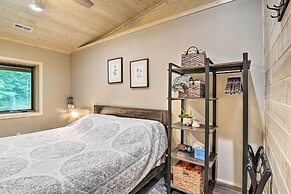 Modern Arcadia Farmhouse on 80 Acres w/ Fire Pit!