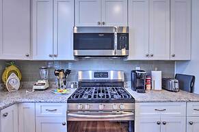 New London Hideaway Near Beaches & Local Spots!