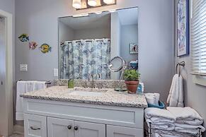 New London Hideaway Near Beaches & Local Spots!