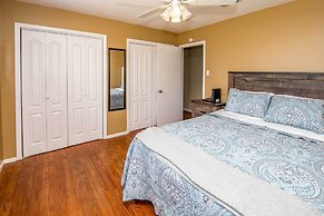 Del Rio Home w/ Lake Access & Boat Storage!