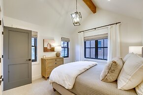 Inviting & Renovated Home in Crested Butte!