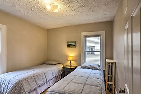 Lakewood Home w/ Yard ~ 8 Mi to Cleveland!