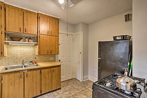 Lakewood Home w/ Yard ~ 8 Mi to Cleveland!