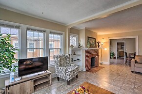 Lakewood Home w/ Yard ~ 8 Mi to Cleveland!