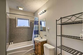 Lakewood Home w/ Yard ~ 8 Mi to Cleveland!