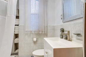 Historic Georgetown Townhome: Walkable Location!