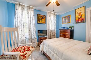 Historic Georgetown Townhome: Walkable Location!