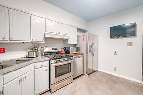 Historic Georgetown Townhome: Walkable Location!