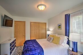 'the Peacock House' - Waterfront Home w/ Hot Tub!