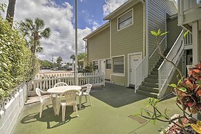 Updated Condo Near Beach: Ideal Walkable Location!