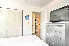 Updated Condo Near Beach: Ideal Walkable Location!