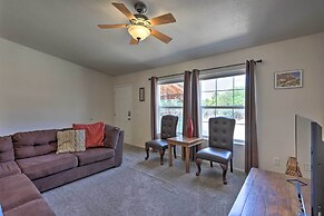 'rustic Retreat' Moab Townhome w/ Grill & Fire Pit