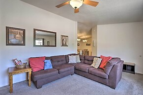 'rustic Retreat' Moab Townhome w/ Grill & Fire Pit