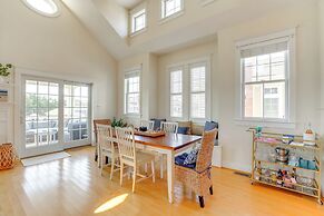 Spacious Avalon Beach House - 2 Blocks to Water!