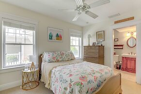 Spacious Avalon Beach House - 2 Blocks to Water!