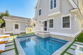 Spacious Avalon Beach House - 2 Blocks to Water!