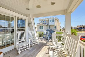 Spacious Avalon Beach House - 2 Blocks to Water!
