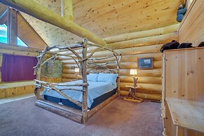 Gatlinburg Cabin w/ Deck ~ 11 Miles to Downtown