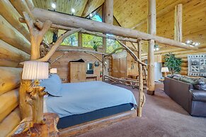 Gatlinburg Cabin w/ Deck ~ 11 Miles to Downtown