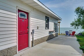 Lakefront Vacation Rental With Fire Pit & Dock!