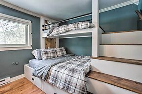 Stunning Evergreen Chalet w/ Private Hot Tub!