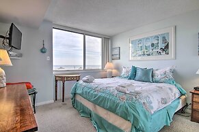 Steps to Beach: Condo w/ Balcony in Ocean City