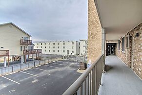 Steps to Beach: Condo w/ Balcony in Ocean City