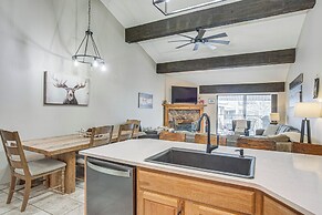 Colorado Escape w/ Pool Access & Mountain Views!