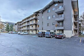 Colorado Escape w/ Pool Access & Mountain Views!