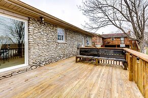 Inviting Frankfort Home Near Bourbon Trail!