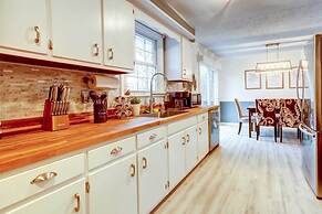 Inviting Frankfort Home Near Bourbon Trail!