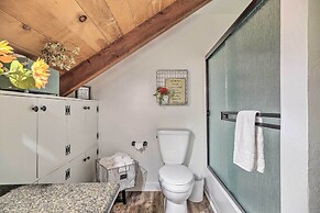 Walk Downtown: Arnold Cabin w/ Large Deck!