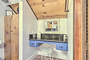 Walk Downtown: Arnold Cabin w/ Large Deck!