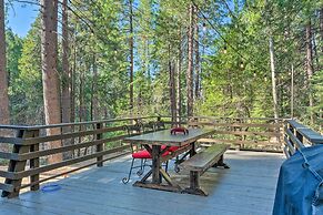 Walk Downtown: Arnold Cabin w/ Large Deck!