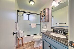 Walk Downtown: Arnold Cabin w/ Large Deck!