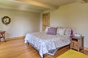 Fruita Victorian Home w/ Hot Tub + Mountains!