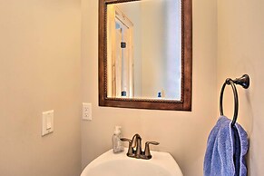 Fruita Victorian Home w/ Hot Tub + Mountains!